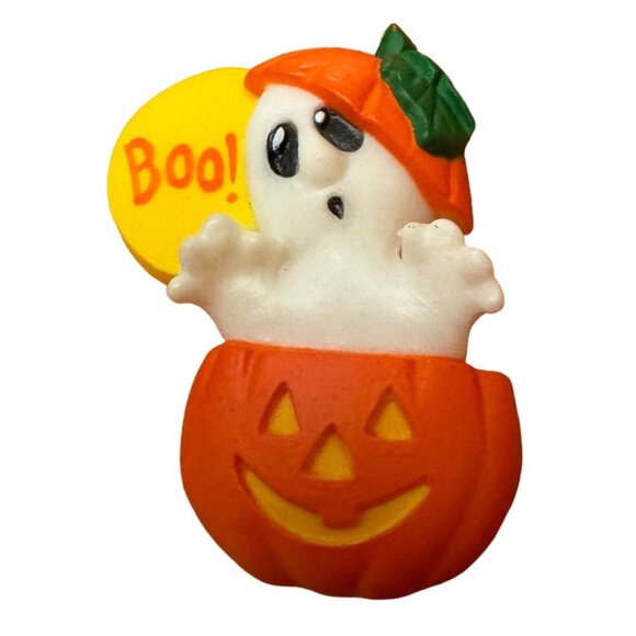 Vintage Hallmark Cards Halloween Ghost Pumpkin Boo Pin Badge Brooch Plastic 1980 - Picture 1 of 6